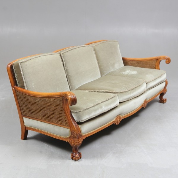 Antique Chippendale style sofa