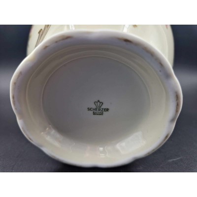 Porcelain "Schezer" vase