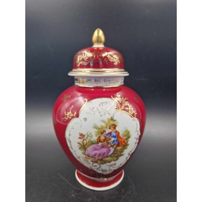 Porcelain urn