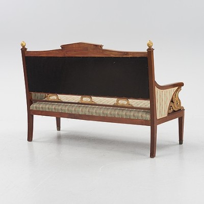 Ampyro stiliaus sofa