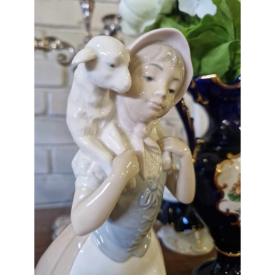 Porcelianinė statulėlė (Nao,Istanija)