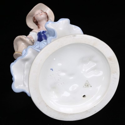 Porcelain statuette (Royal Dux)