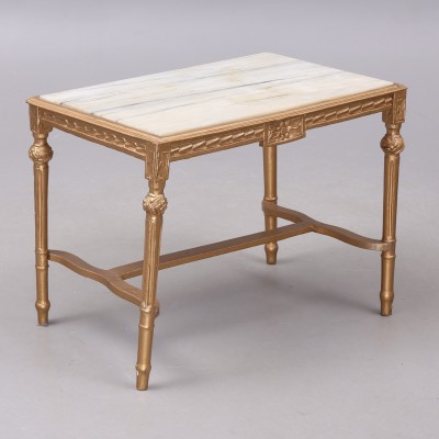 Louis XVI stiliaus staliukas