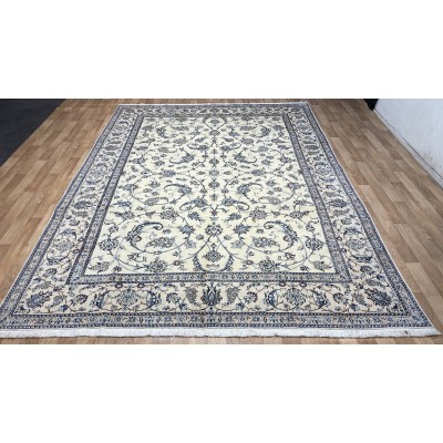 Hand-knotted Persian carpet "Nain"