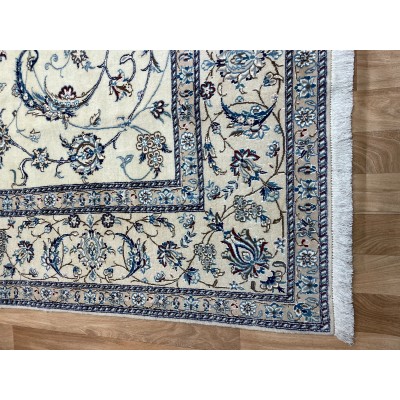 Hand-knotted Persian carpet "Nain"