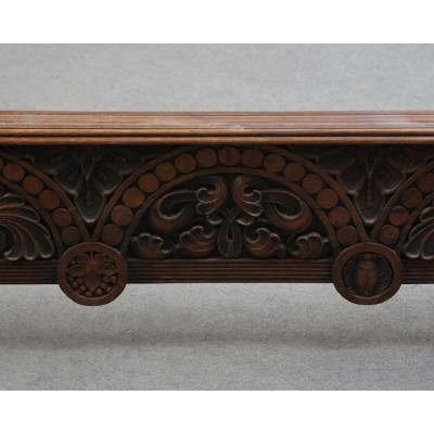 Baroque style bed