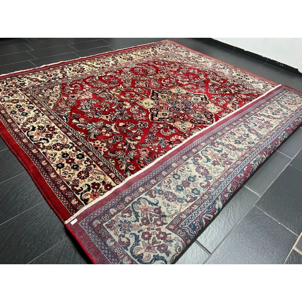 Hand-knotted Persian carpet "Sarouck"