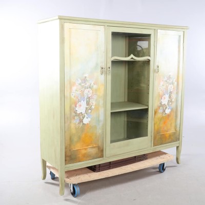 Bookcase/chest of drawers