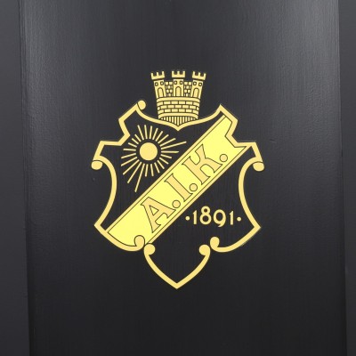 Gustaviansk stiliaus komoda