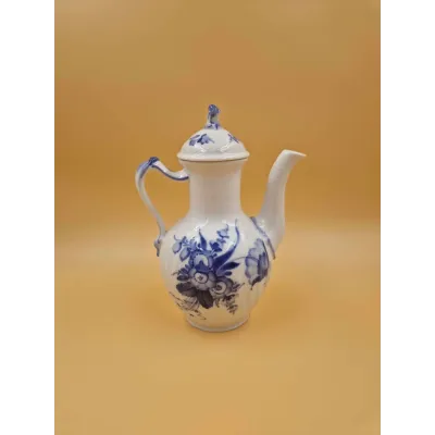 „Royal Copenhagen“ porcelianinis kavos/arbatos indas „Blue Flower Curved“