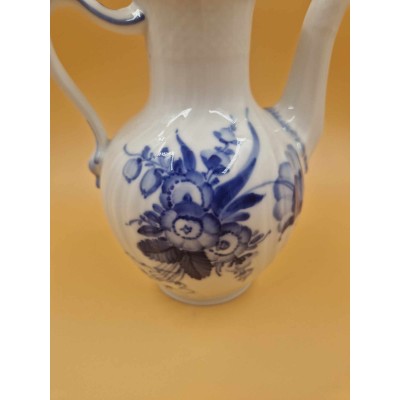 Royal Copenhagen cafe "Blue Flower"