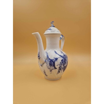 Royal Copenhagen cafe "Blue Flower"