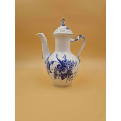 „Royal Copenhagen“ porcelianinis kavos/arbatos indas „Blue Flower Curved“