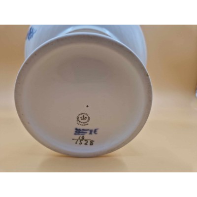 Royal Copenhagen vase "Blue Flower"