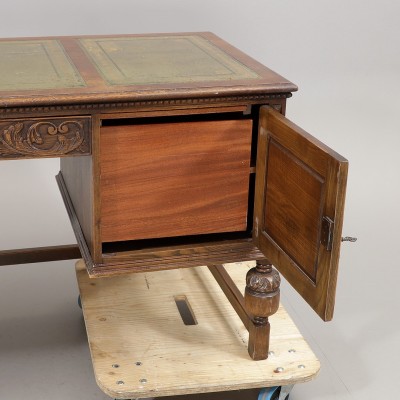 English style desk