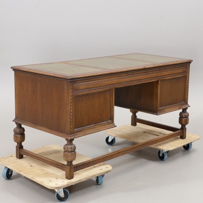 English style desk