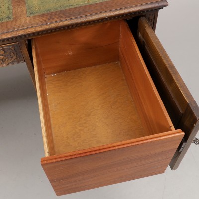 English style desk