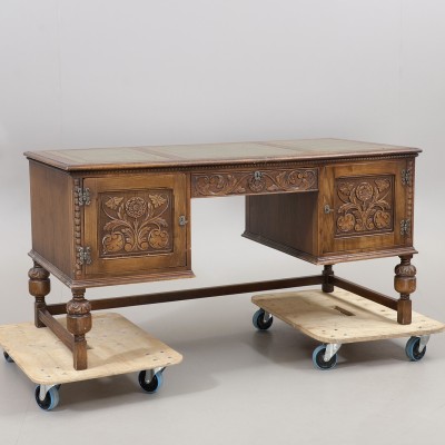 English style desk
