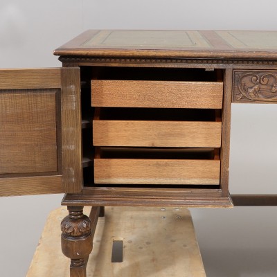 English style desk