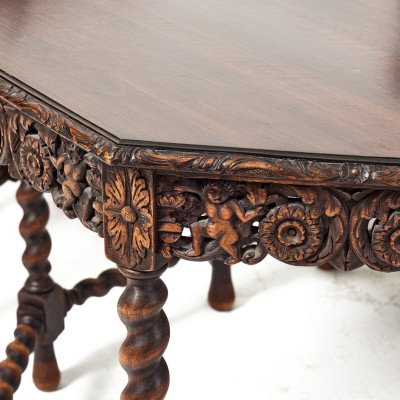 Baroque style set