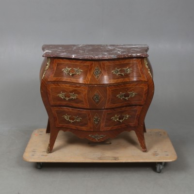 RococoStill chest of drawers