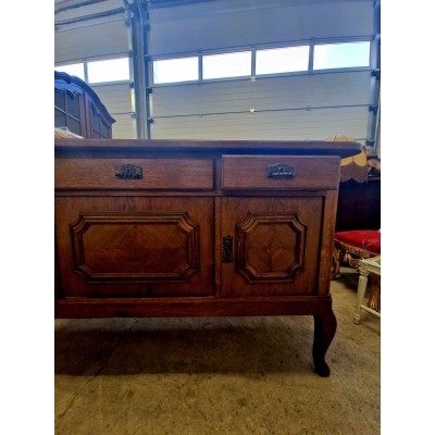 Antique oak chest of drawers