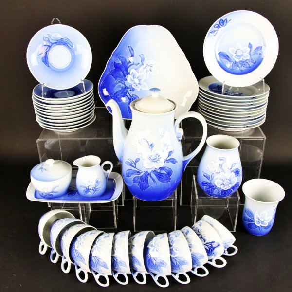 43-piece Danish coffee set Christmas Rose