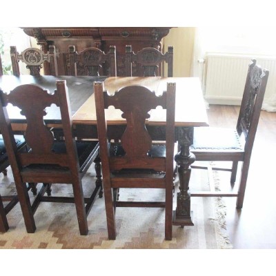 Dining room set made in the 19th century
