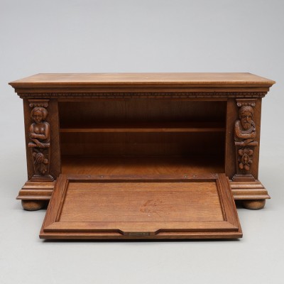 Antique shoe box