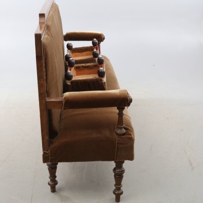 New Renaissance stiliaus sofa