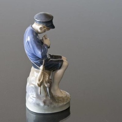 Porcelain figurine "Shepherd" No.905 BG