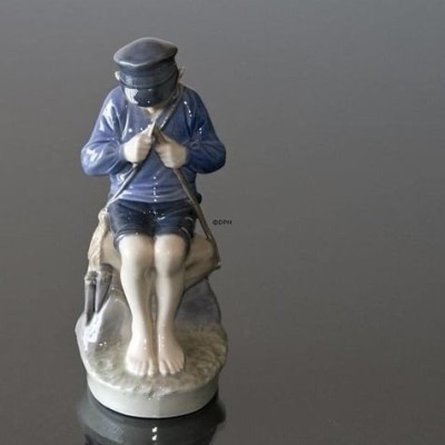 Porcelain figurine "Shepherd" No.905 BG