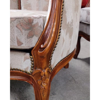 Louis XV stiliaus komplektas – klasikinės elegancijos pavyzdys! Louis XV stiliaus komplektas – klasikinės elegancijos pavyzdys!