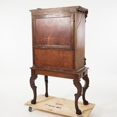 Renaissance Style Bar
