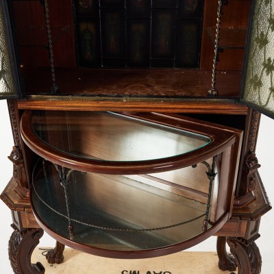 Renaissance Style Bar