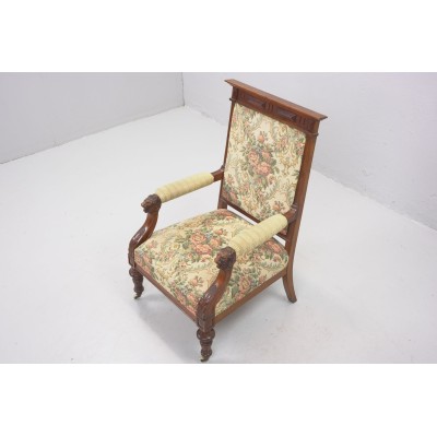 Neo-Renaissance style armchairs