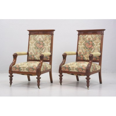 Neo-Renaissance style armchairs