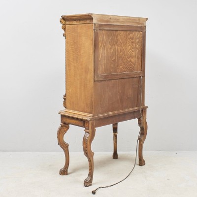 Renaissance Style Bar