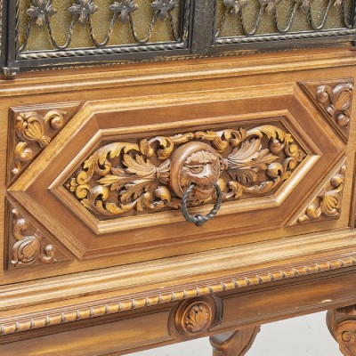 Renaissance Style Bar