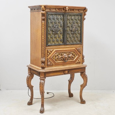 Renaissance Style Bar
