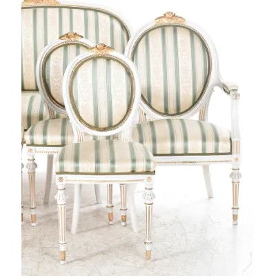 Louis XVI stiliaus elegancija
