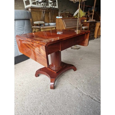 Empire style table
