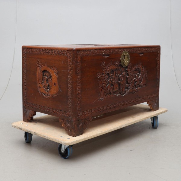 Ancient chest