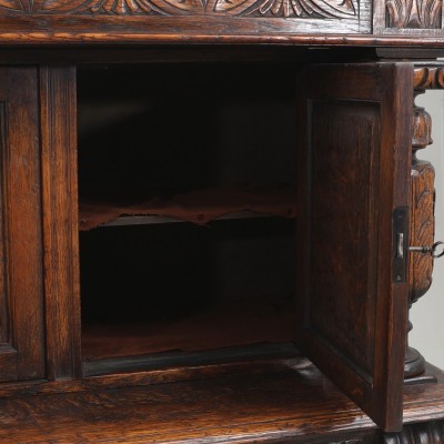 Antique Baroque style chest of drawers