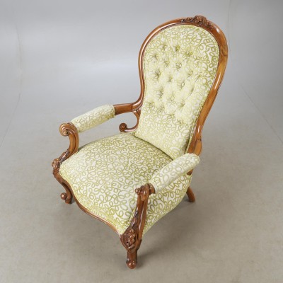 Viktorijos stiliaus foteliai (2 vnt.) – elegancija be kompromisų