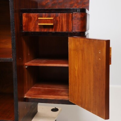 Art Deco stiliaus komoda