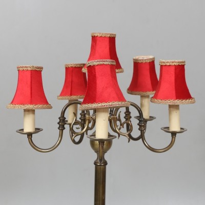 Floor lamp