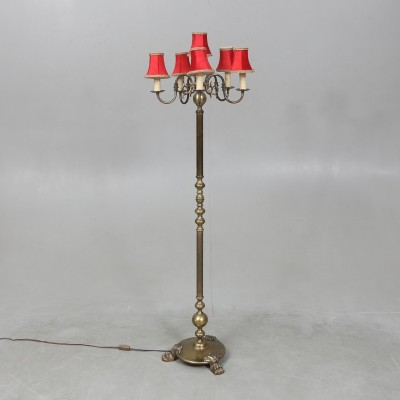 Floor lamp