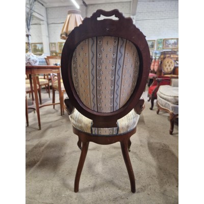 Elegantiškas vėlyvojo Louis Philippe stiliaus krėslas