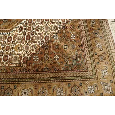 Rytietiškas rankų darbo kilimas Tabriz stilius